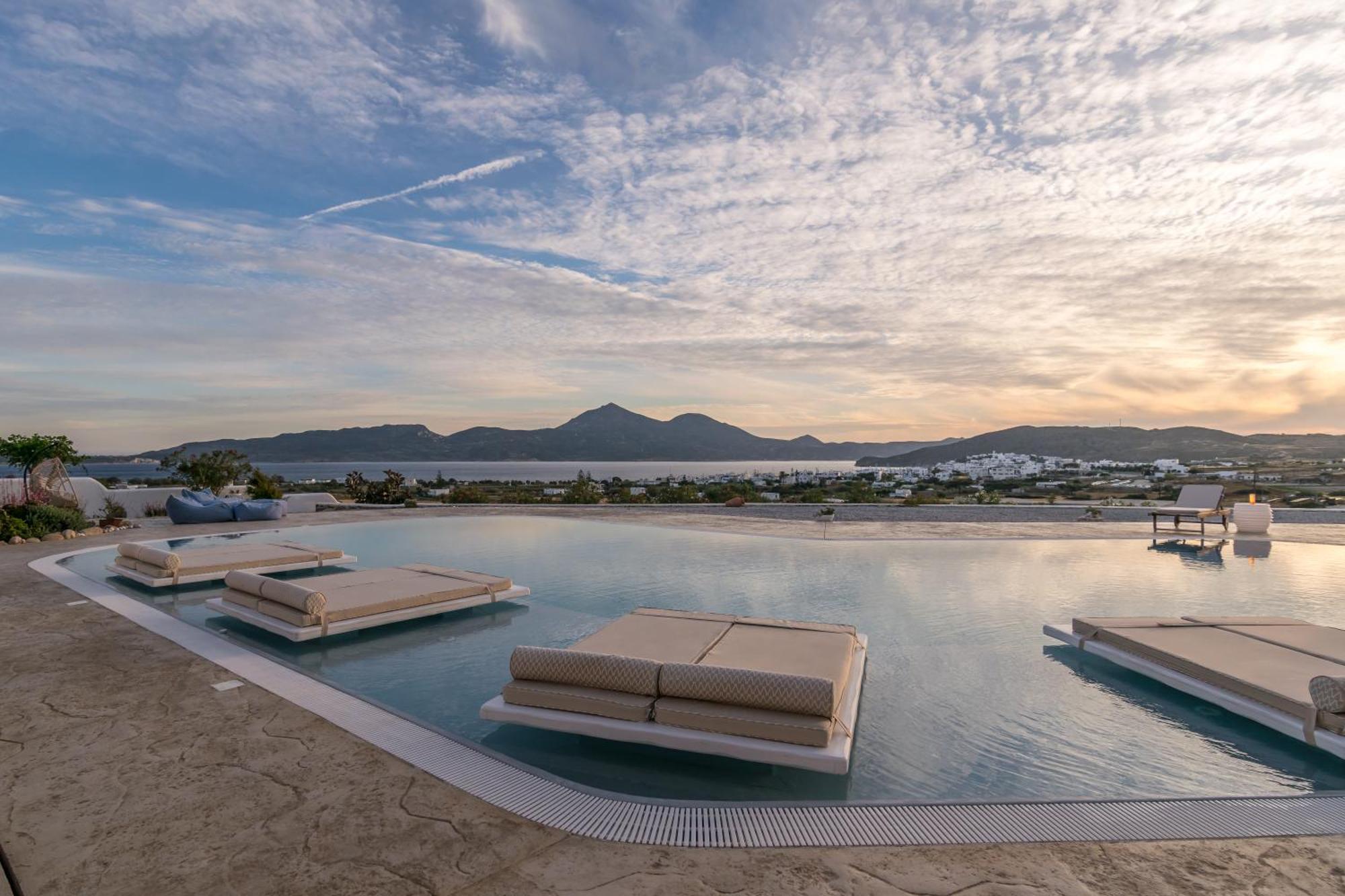 Blu Suites And Studios Αδάμας Εξωτερικό φωτογραφία