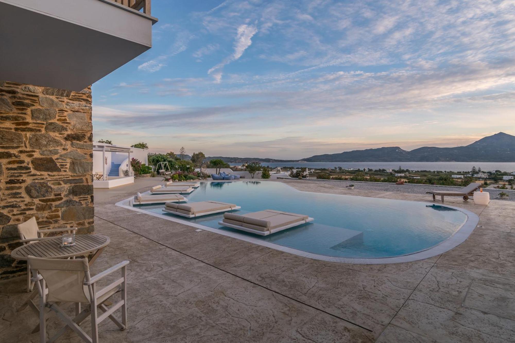 Blu Suites And Studios Αδάμας Εξωτερικό φωτογραφία